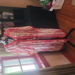NEW Lularoe Kimono/Robe very pretty Sz M